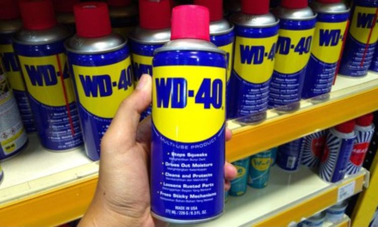 How to Use WD 40 on Powder Coat